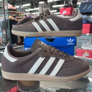 Women’s Adidas Samba Earth Strata Wonder White Size 6.5